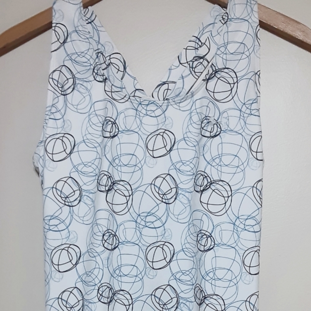 UA tank top